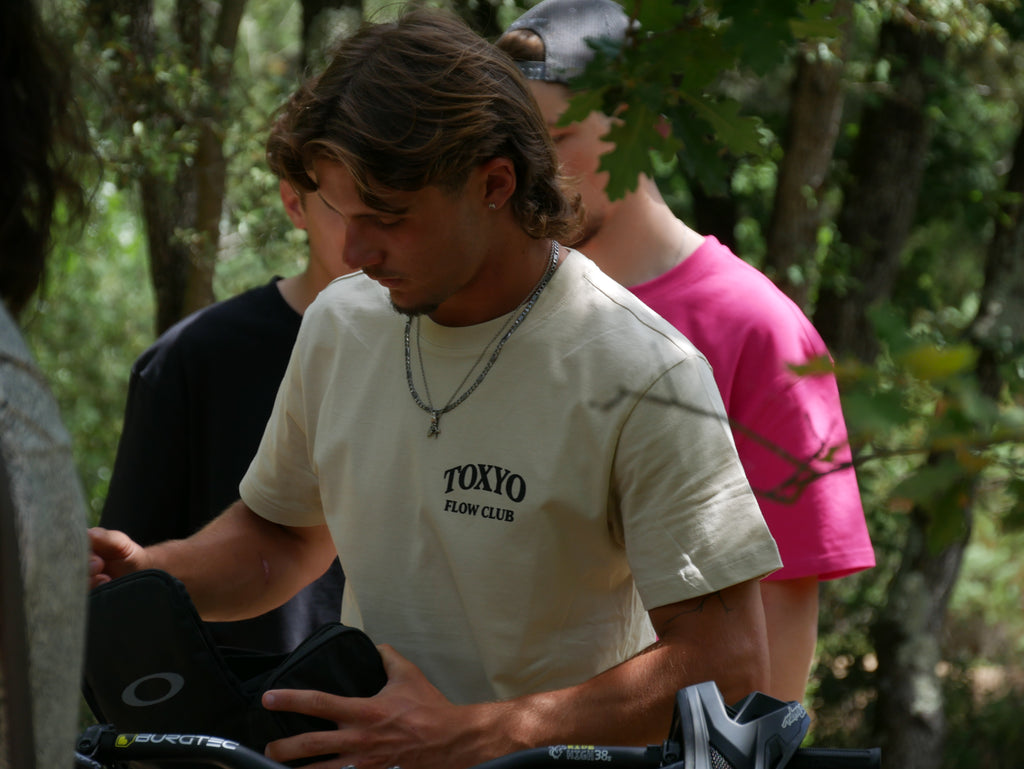 T-Shirt Classique Beige/Noir Flow Club