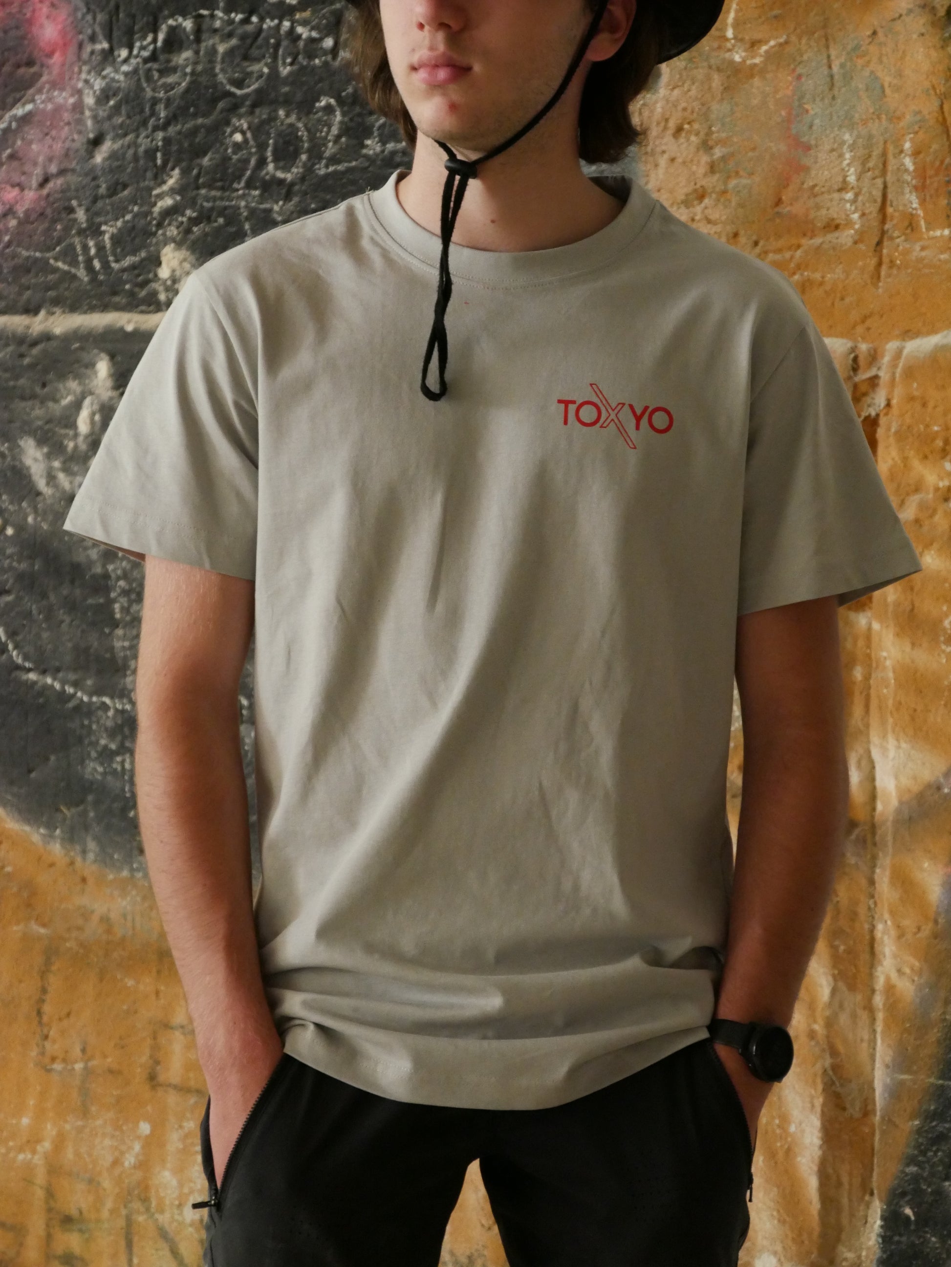T-shirt ToXyo Gris avec Logo Rouge